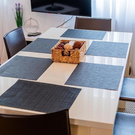 Flexible Selfcheckins 97 - Zagreb - Garden - Parking- Loggia - 2 Bedrooms Exterior foto